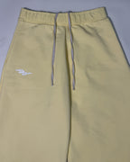 YELLOW ORCHID CAPRI SWEATSHORTS